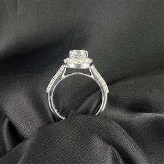 14K WHITE GOLD 1.05CTW DIAMOND HALO ENGAGEMENT RING